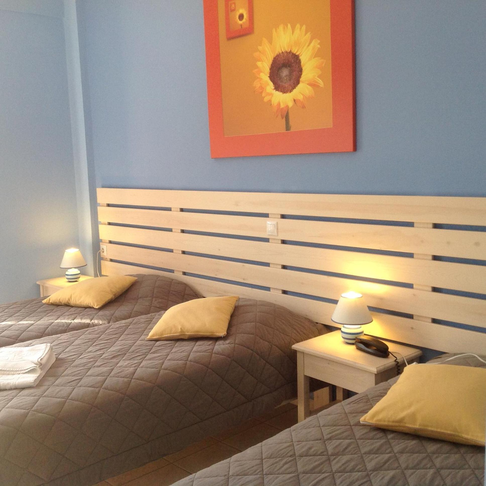 Hotel Nostos Frikes Zimmer foto