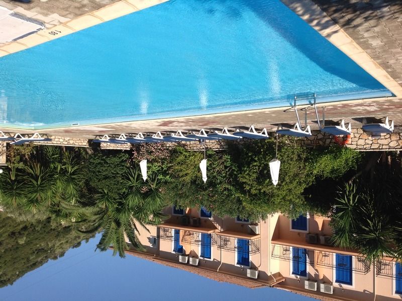 Hotel Nostos Frikes Exterior foto